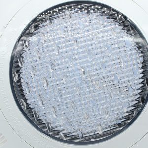 luz led para piscina cerca